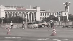 六四前北京大变传白昼如夜出租车暴冲天安门警倒地(视频图)