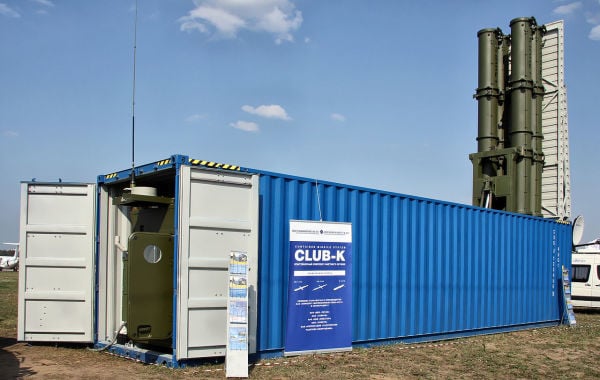 图为俄罗斯的集装箱导弹系统 Club-K。该武器系统被中共仿制，后在2016年展出。