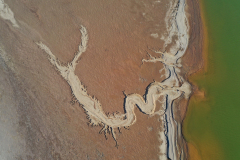 河南黄河滩地惊现“巨龙图腾”和“飞天”形象(组图)