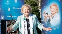 99歲「黃金女郎」離世美藝界痛失國民老甜心(組圖)
