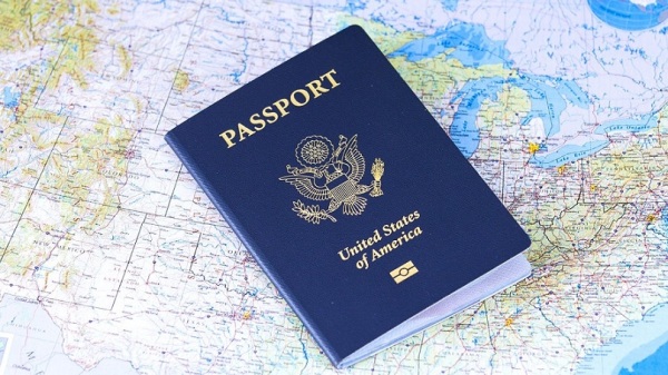 2022最強大護照排名出爐，日本與新加坡居首，中國排名第64。