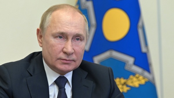 俄总统普京在1月10日的集安组织虚拟峰会上。