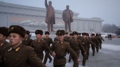 金正恩讓朝鮮倒退50年軍人退伍因一道命令想逃離(圖)