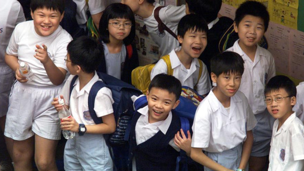 图为香港小学生。（图片来源：Getty Images）
