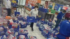 驚傳上海供水危機官方闢謠難擋民間「搶水潮」(組圖)