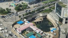 何处是尽头青岛中央广场项目烂尾要拍卖了(组图)