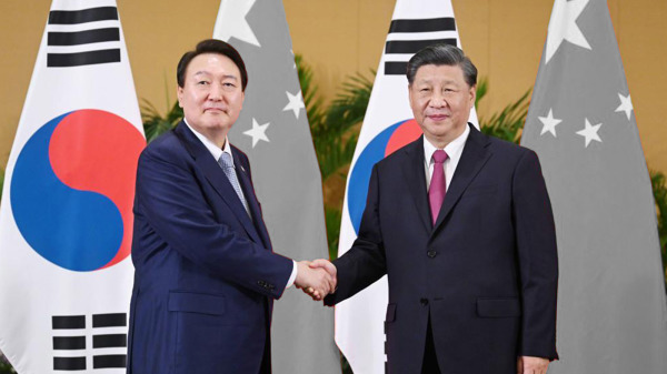 11月15日，习近平出席G20峰会期间和韩国总统尹锡悦会面。（图片来源：中共官媒）
