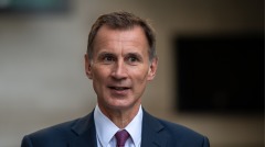 陷入经济衰退英国推出新的财政预算计划(图)