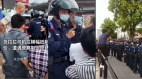「警察打人了」東莞400抗議遭打壓貨拉拉事件燒全國(視頻圖)