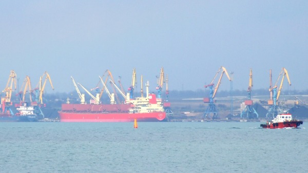 乌克兰位于黑海的港口Pivdennyi（俄语称为Yuzhny）。（图片来源：免费图片 CC-BY-SA-2.5）(16:9)