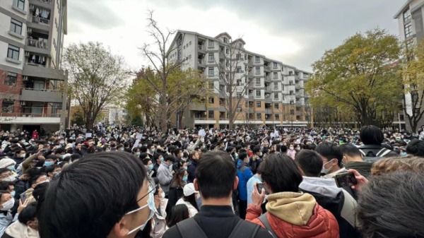 学生抗议潮教育部称严防境外势力介入(图)