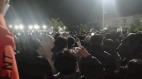 传5省6大学爆发示威 现场有警车戒备(视频组图)