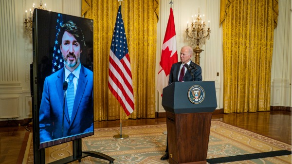 2021年2月23日，美國總統拜登邀請加拿大總理特魯多進行上任後第一次與外國元首的通話（Pete Marovich-Pool/Getty Images）