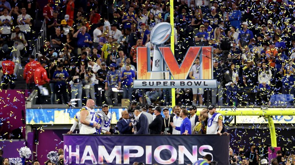 洛杉磯公羊隊獲得了2022年超級碗（Super Bowl）。
