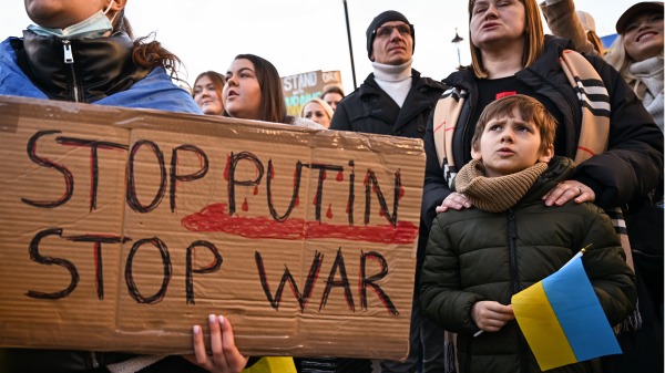 反对普京发动俄乌战争