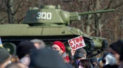 乌克兰顽强抵抗俄罗斯深陷国际孤立(图)