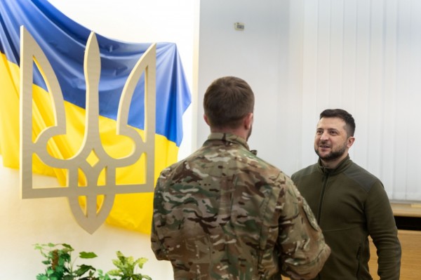 2022年3月19日，乌克兰总统奖励保护乌克兰人并维持法律和秩序的战士。