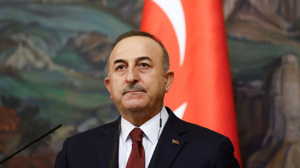 土耳其外交部長梅夫魯特．恰武什奧盧（Mevlut Cavusoglu）在莫斯科舉行會議後，出席與俄羅斯外長的聯合新聞發布會。