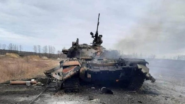 俄军多辆战车遭乌军击毁或者缴获