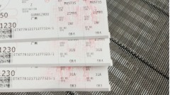 東航空難家屬：爺爺剛走家中又要畫三個框(圖)