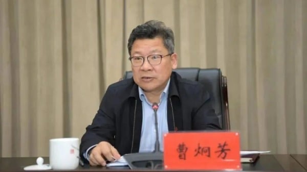 湖南省人大常委會黨組成員、秘書長曹炯芳