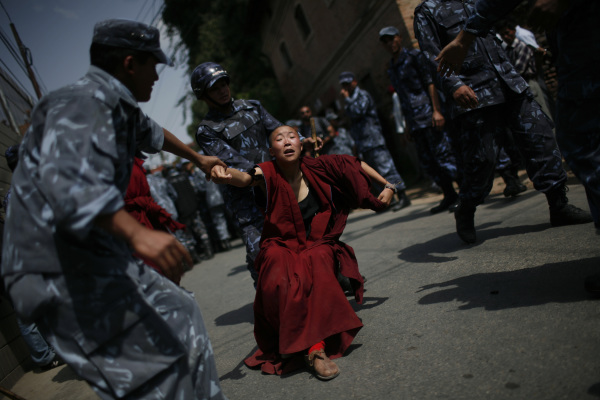 一名藏人被逮捕