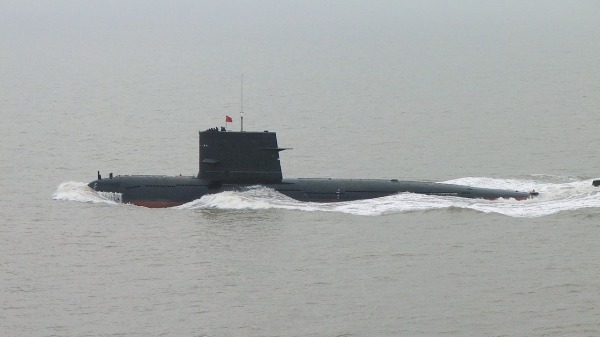 共军的宋级柴电潜艇。