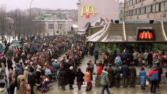 麥當勞全面撤出俄羅斯但希望將來能重返(圖)