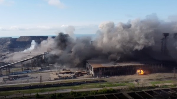 亚速钢铁厂在5月被俄军摧毁。