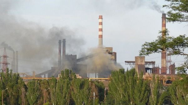 馬里烏波爾亞速鋼鐵廠全景圖。 -|图片来源: 免费图片 （圖片來源：MOs810/CC BY-SA 3.0）