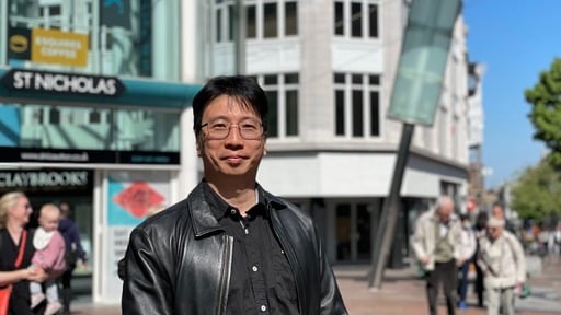 香港新移民崔天成（Alex Chui）以自由民主黨（Liberal Democrats）候選人身分參選倫敦薩頓議員。