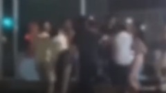 山东淄博版唐山事件3女凌晨就餐被5男1女群殴(图)