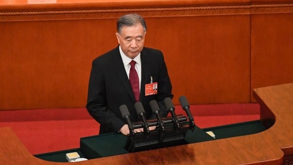 全国政协主席汪洋（右）是下任总理热门人选。