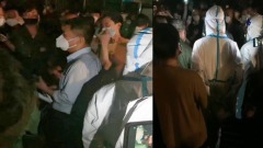 丹東市民抗議警察抓人市長與核酸公司被質疑(圖)