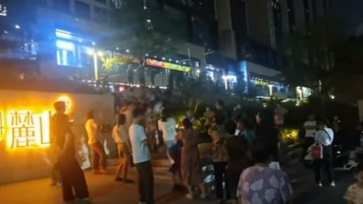 深圳 疫情 居民唱國歌抗議