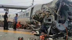 战狼杠小粉红贵州动车出轨9死伤胡锡进乌鸦嘴挨轰(视频图)