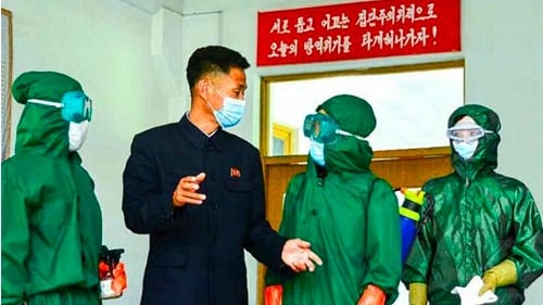 朝鮮勞動新聞進行積極防疫宣傳活動