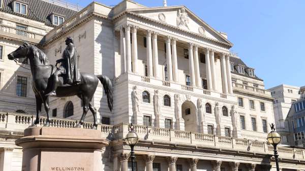 11月3日，作为英国央行的英格兰银行（Bank of England）再次加息，升幅达3码。
