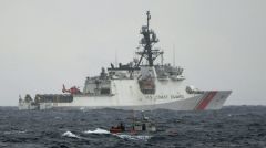 美国在白令海发现中俄联合军舰编队(图)
