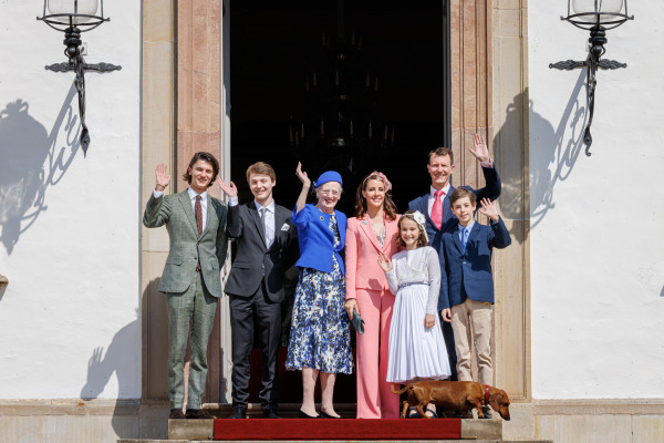 丹麥女王瑪格麗特二世（Queen Margrethe II）和約阿希姆王子 (Prince Joachim of Denmark)一家 