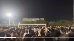 傳鄭州大學生呼籲重拾尊嚴聚集抗議喊「解封」(組圖)