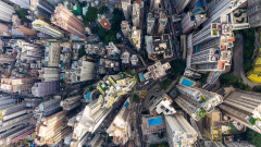 李嘉诚突抛售优质豪宅看淡香港楼市(图)