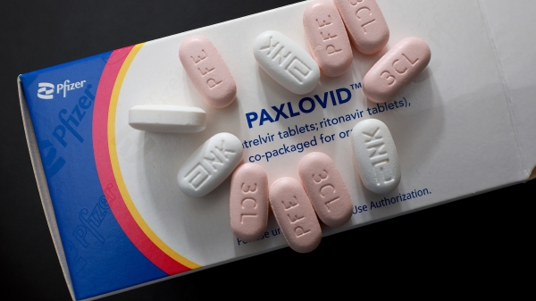 輝瑞治療新冠的口服藥Paxlovid（中文名：奈馬特韋片/利托那韋片組合包裝）沒有納入中國醫保。