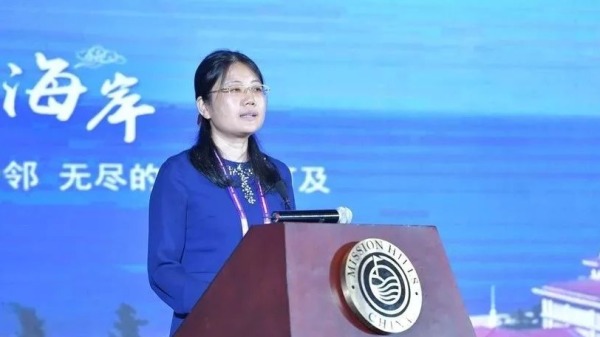  安徽女副省长任清华升迁火箭速度令网民惊异。（图片来源：网路）