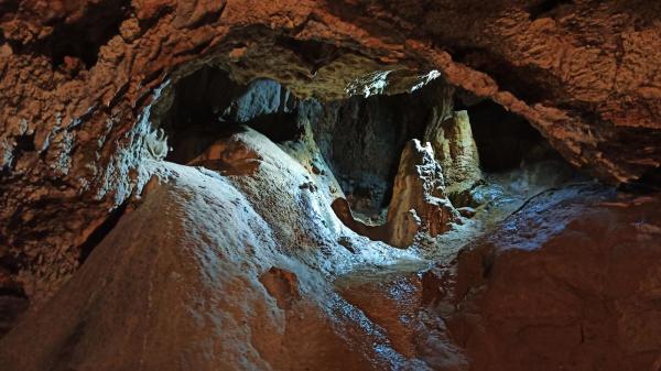 神秘洞穴 西伯利亚 