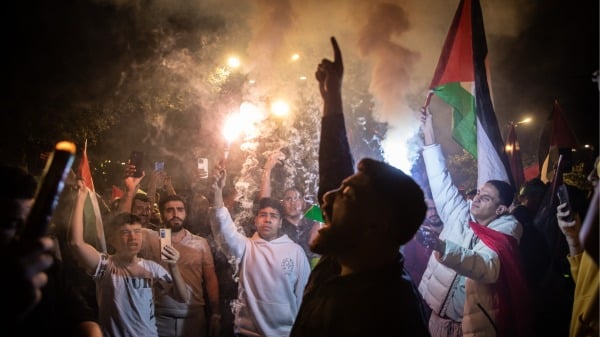 哈马斯支持者举行集会。