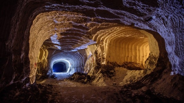 礦井 洞穴 隧道 472686137