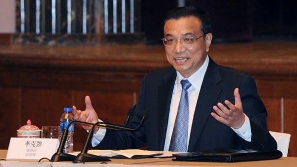 图为2011年李克强以国务院副总理身份访港和商界茶叙。（图片来源：香港政府新闻处）