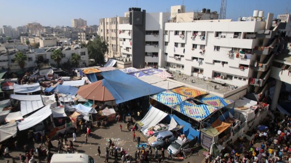 2023年11月7日，鸟瞰加沙城希法医院（al-Shifa），当时以色列和巴勒斯坦组织哈马斯之间的战斗仍在继续。
