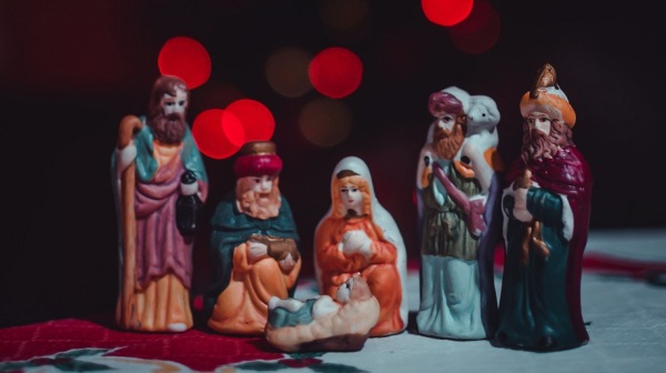 圣诞节的前一天晚上被称为“平安夜”，这是一个关乎耶稣诞生的重要大日子。